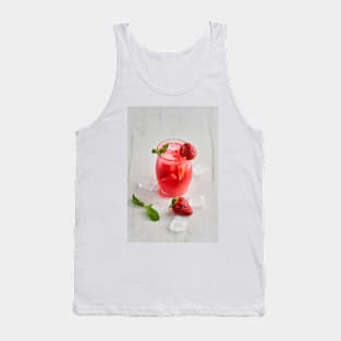 Strawberry cocktail with ice and fruits Tank Top